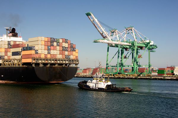 Shipment volumes for April decrease at Port of L.A., Long Beach numbers up